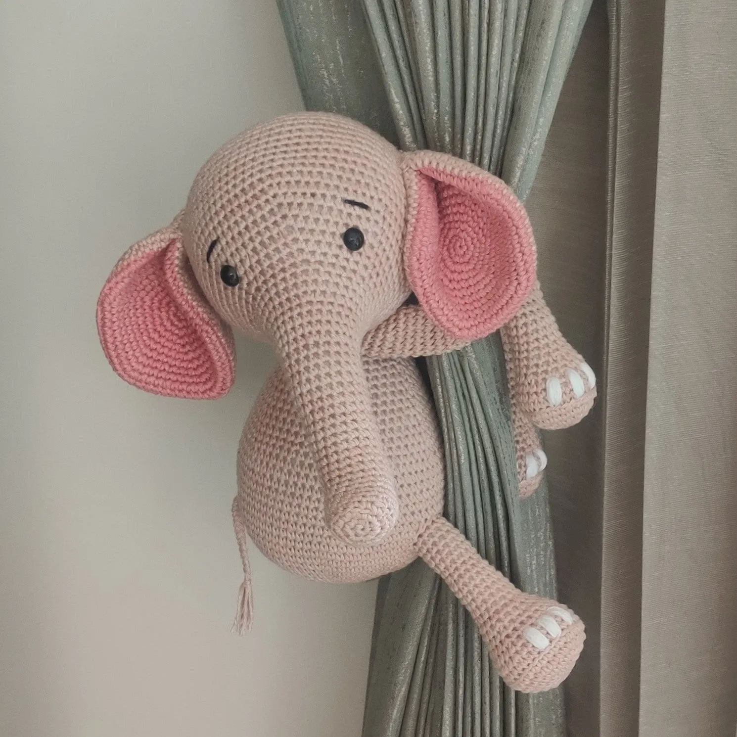 Animal - Elephant curtain Tie / Crochet Toy (Design 2)