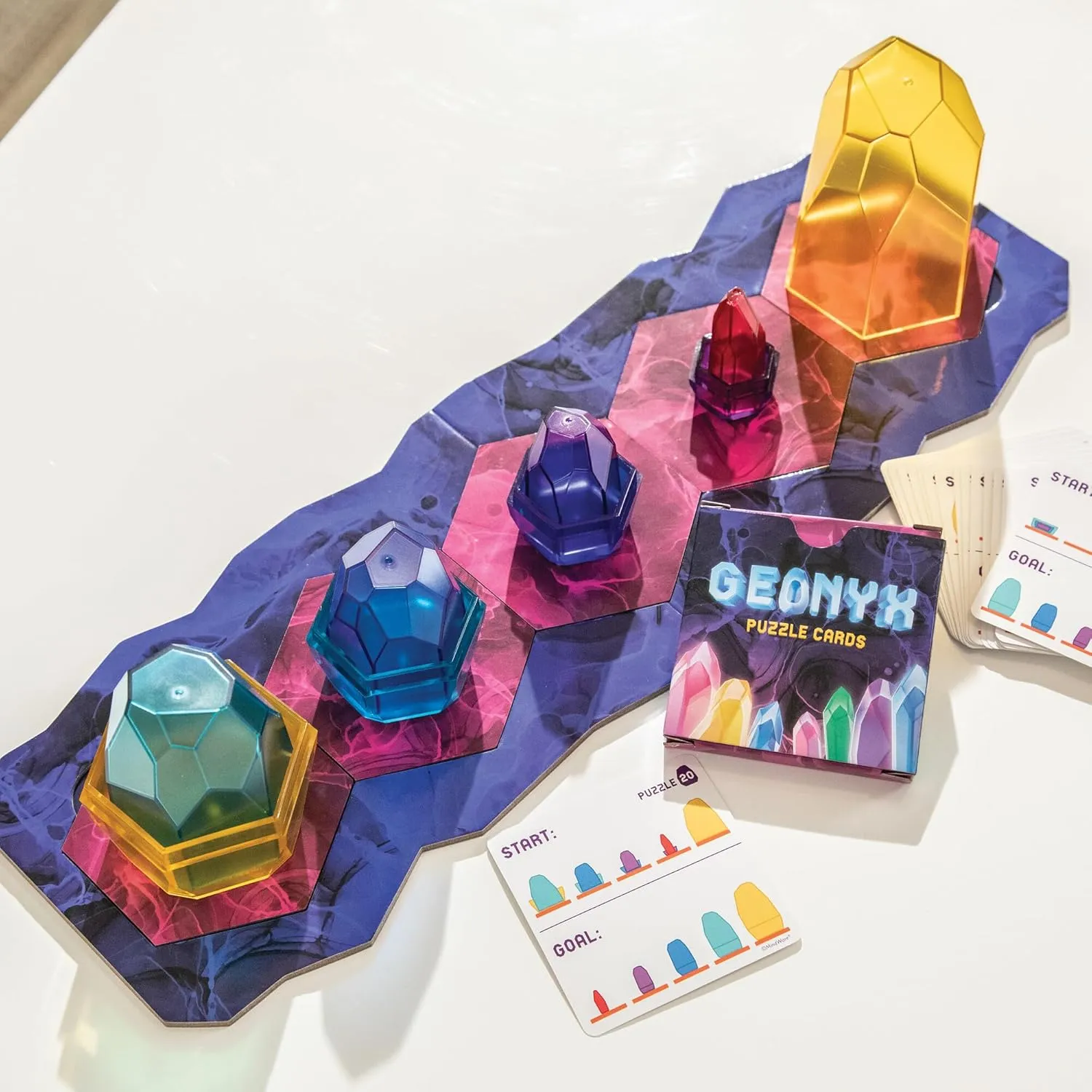 Geonyx: The Shifting Crystal Logic Game