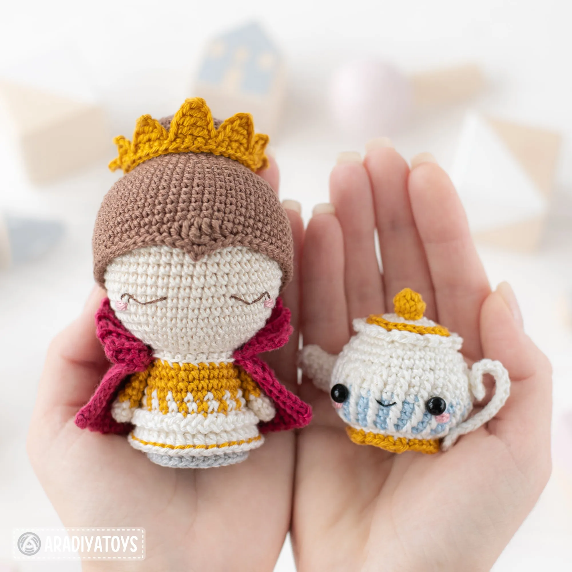 Royal Family from “Mini Kingdom” collection / crochet patterns by AradiyaToys (Amigurumi tutorial PDF file), prince, queen, crochet king