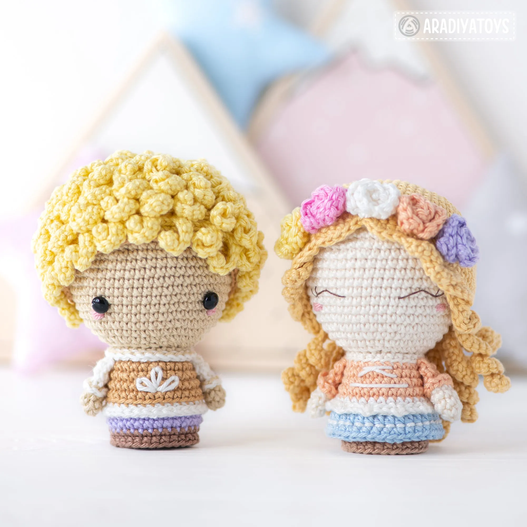 The Lost Prince and Princess from “AradiyaToys Minis” collection / crochet pattern by AradiyaToys (Amigurumi tutorial PDF file)