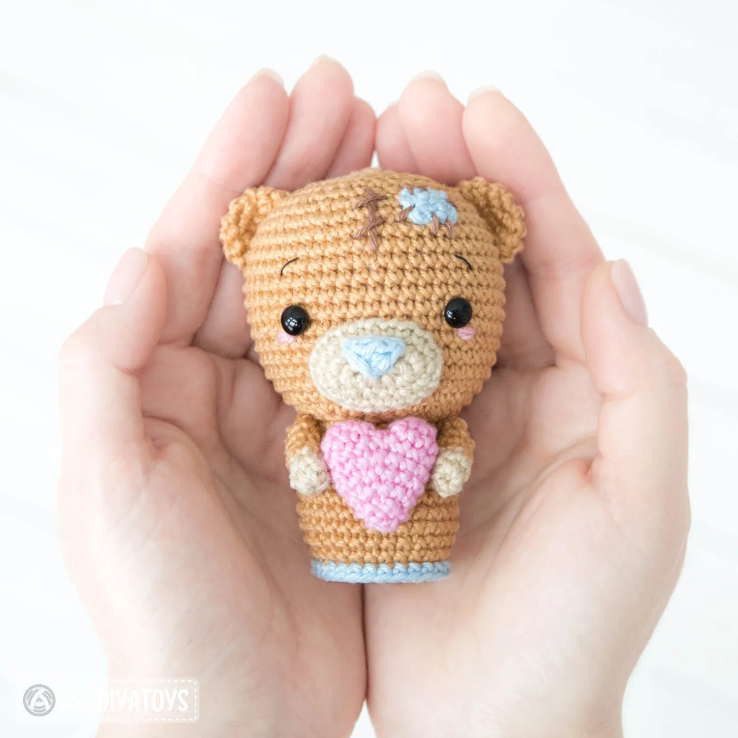 Valentine Minis set from “AradiyaToys Minis” collection / cute crochet pattern by AradiyaToys (Amigurumi tutorial PDF file)