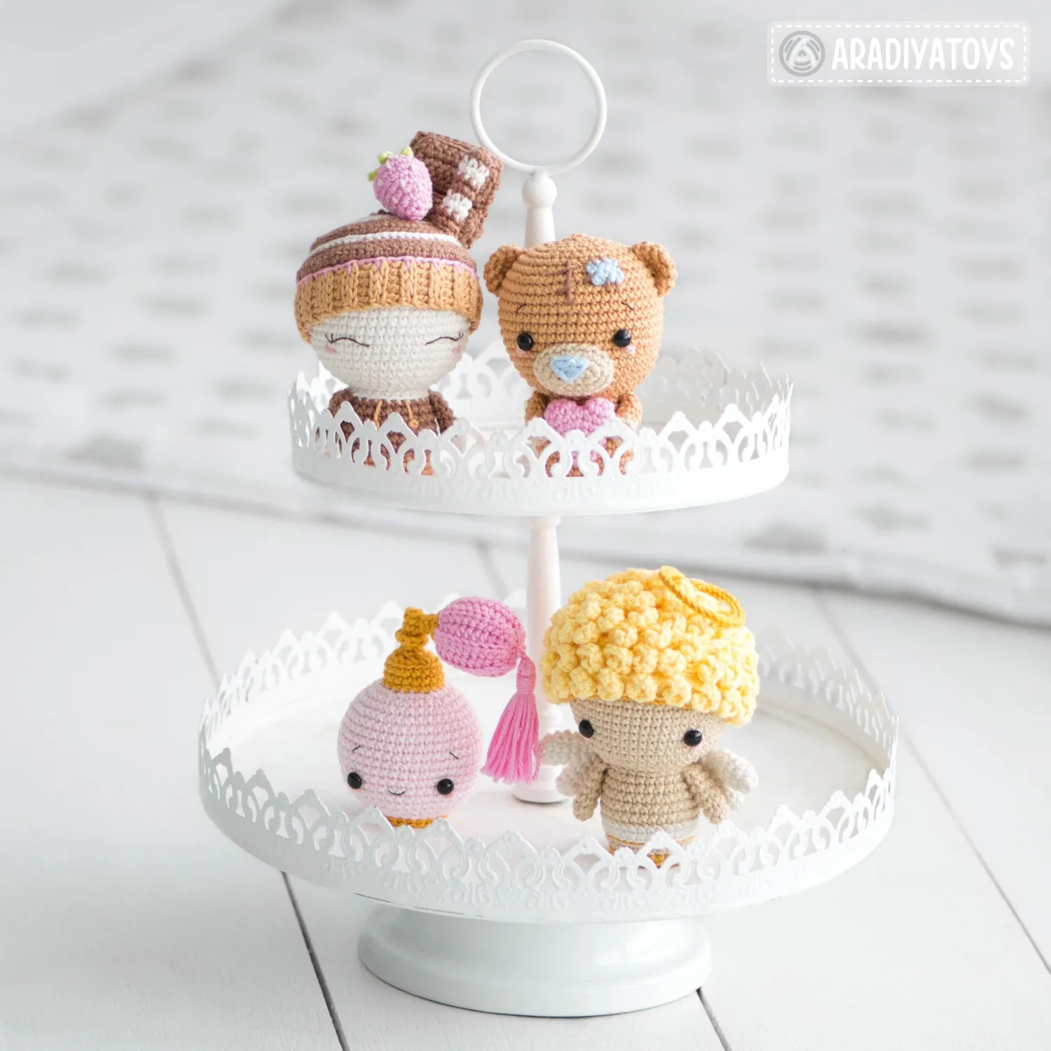 Valentine Minis set from “AradiyaToys Minis” collection / cute crochet pattern by AradiyaToys (Amigurumi tutorial PDF file)