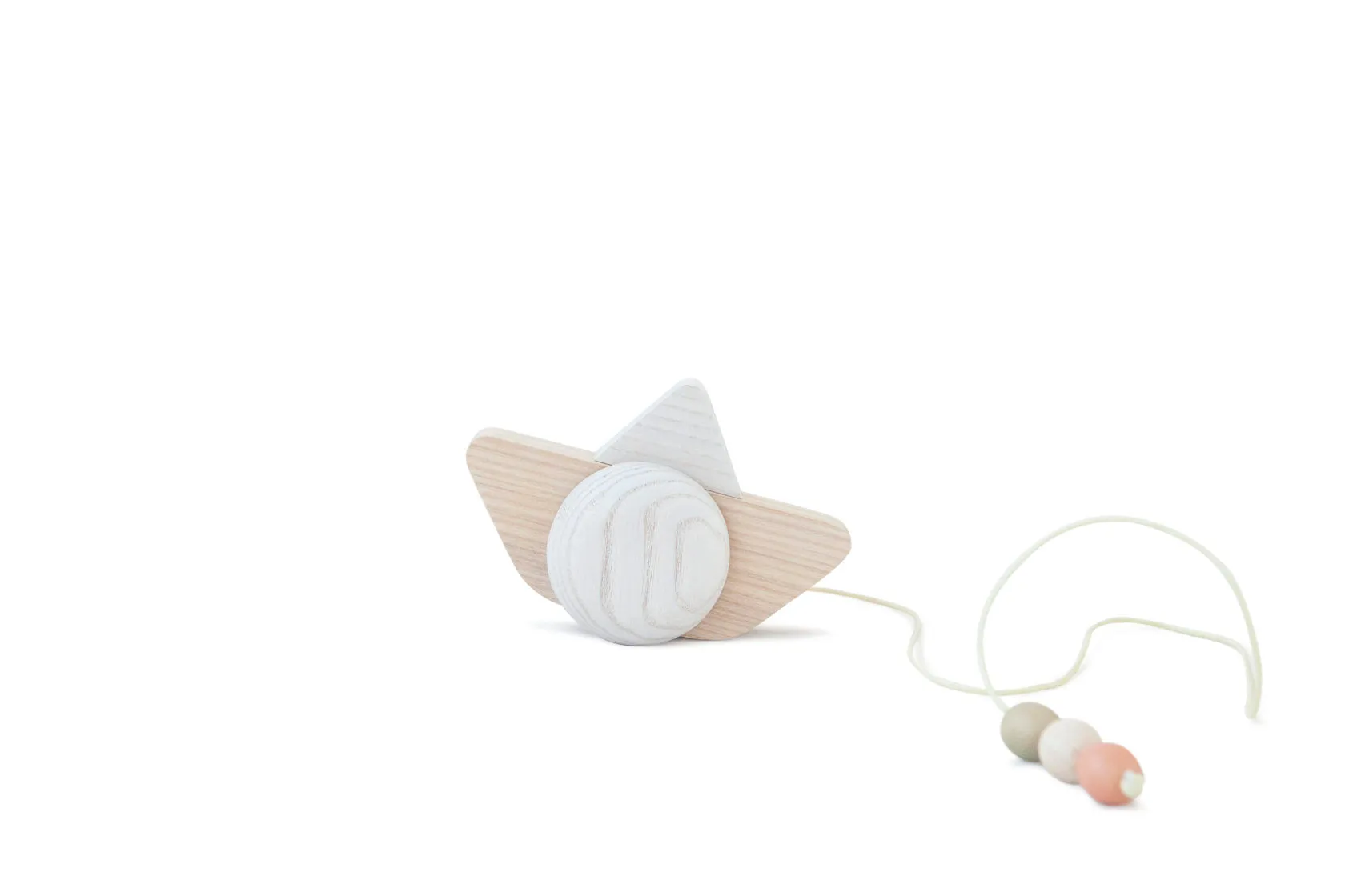 Wooden Pull Ship-White